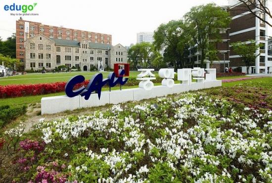 TRƯỜNG ĐẠI HỌC CHUNG ANG
